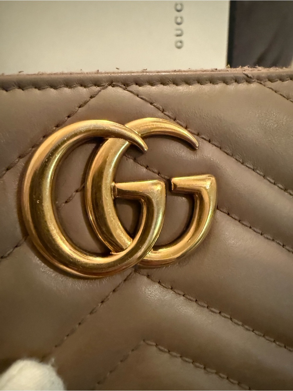 🔥EUC Gucci GG Marmont Quilted Zip-around Wallet in Taupe retails 750🔥 - Picture 8 of 16
